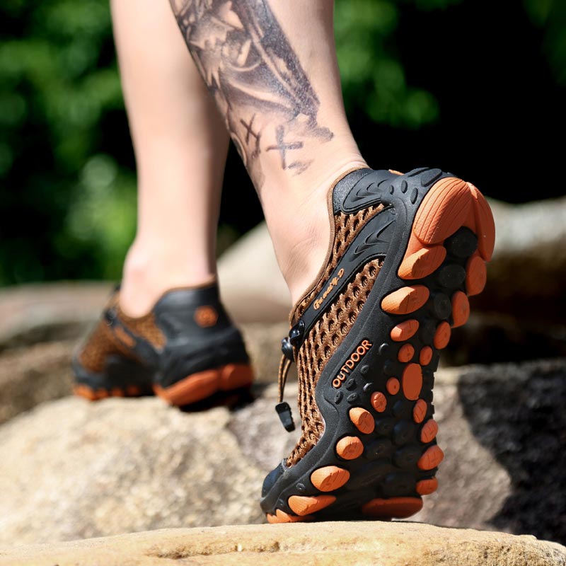 Trekking mountain scarpe sport - High Tech Office Room recensione e prezzo
